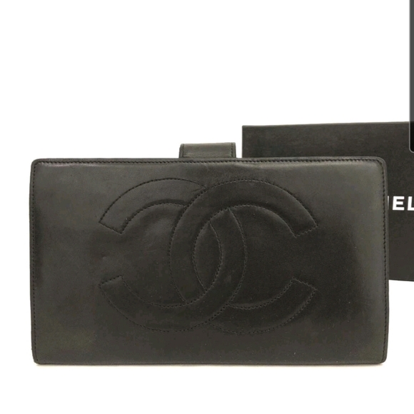 CHANEL Lambskin Long Wallet - Picture 1 of 7